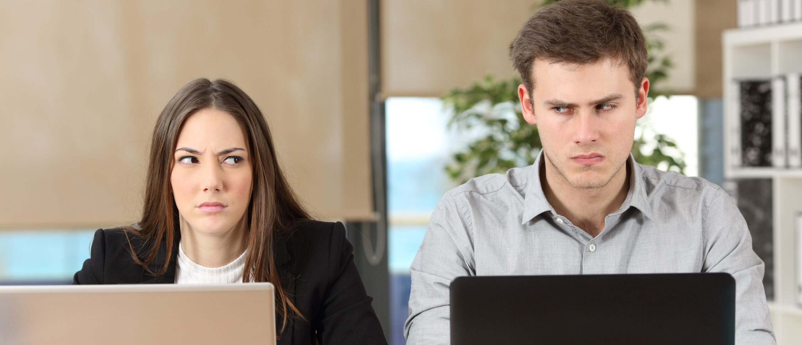 ‘Pappen en nathouden’ bij conflict tussen werknemers kost werkgever €94.000,-