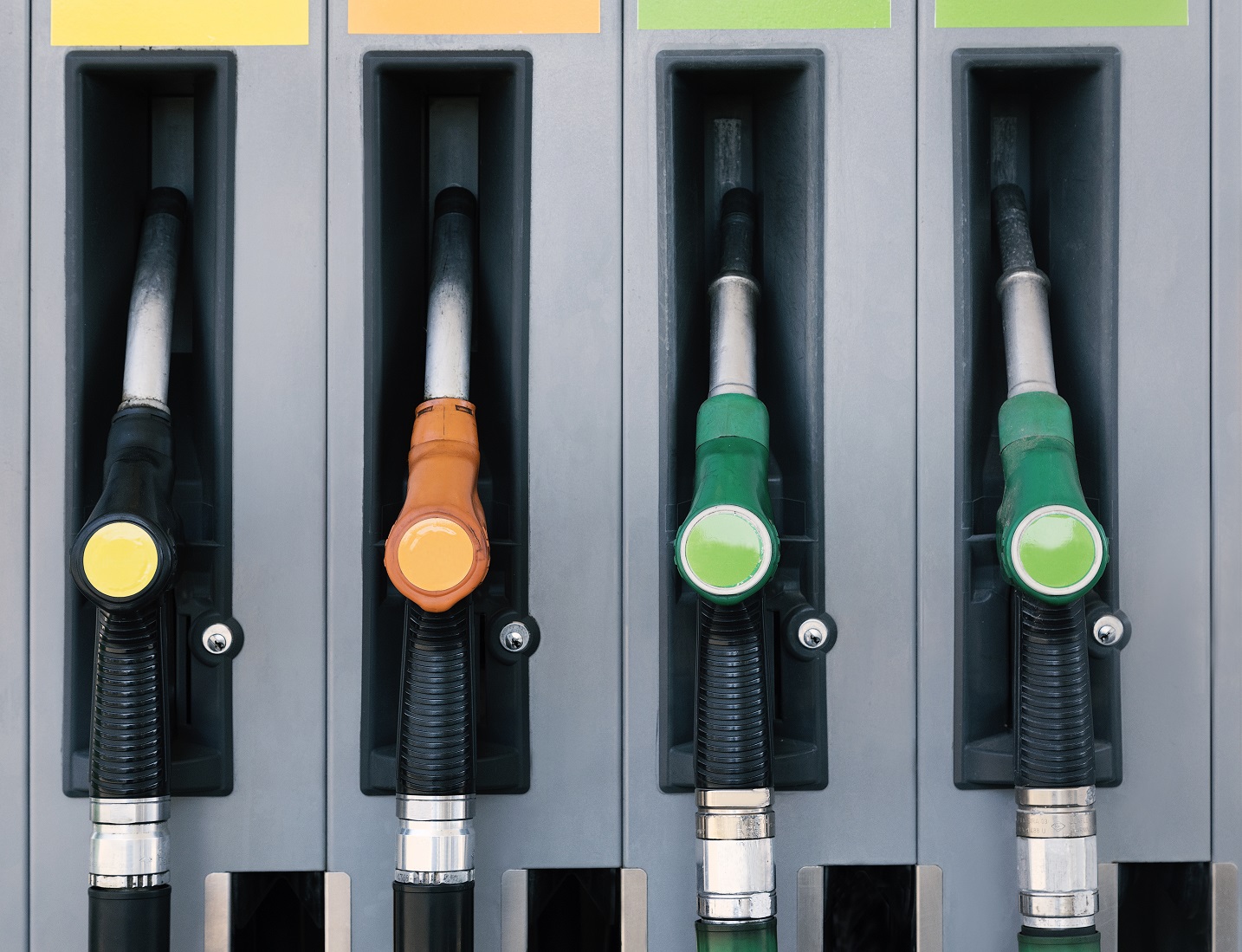 Track record Dirk advising tenants petrol station lots Rotterdam